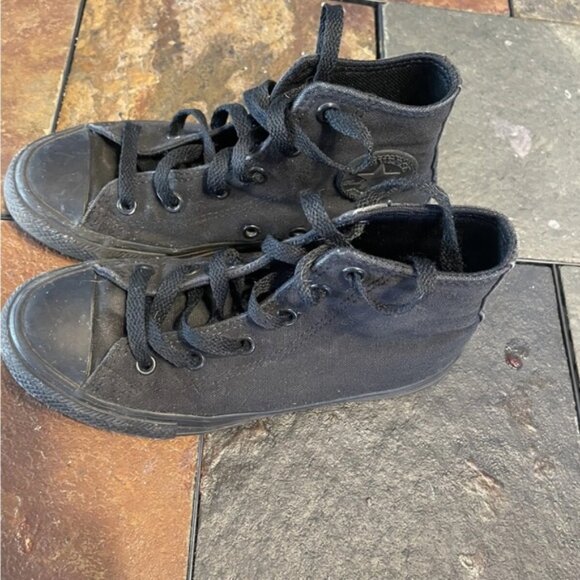 Converse Black Kids High-Top Sneakers size 1 - Picture 5 of 12